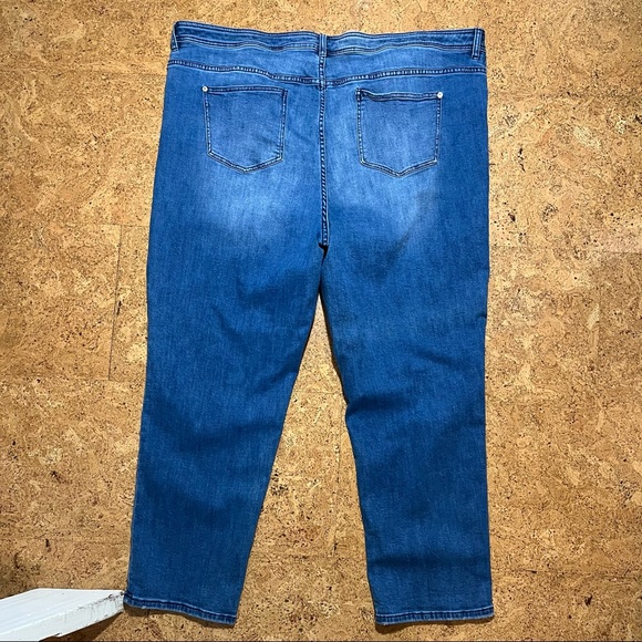 Anthropologie Pilcro Slim Boyfriend High Rise Jeans Light Distressing Sz 26W - Picture 7 of 14